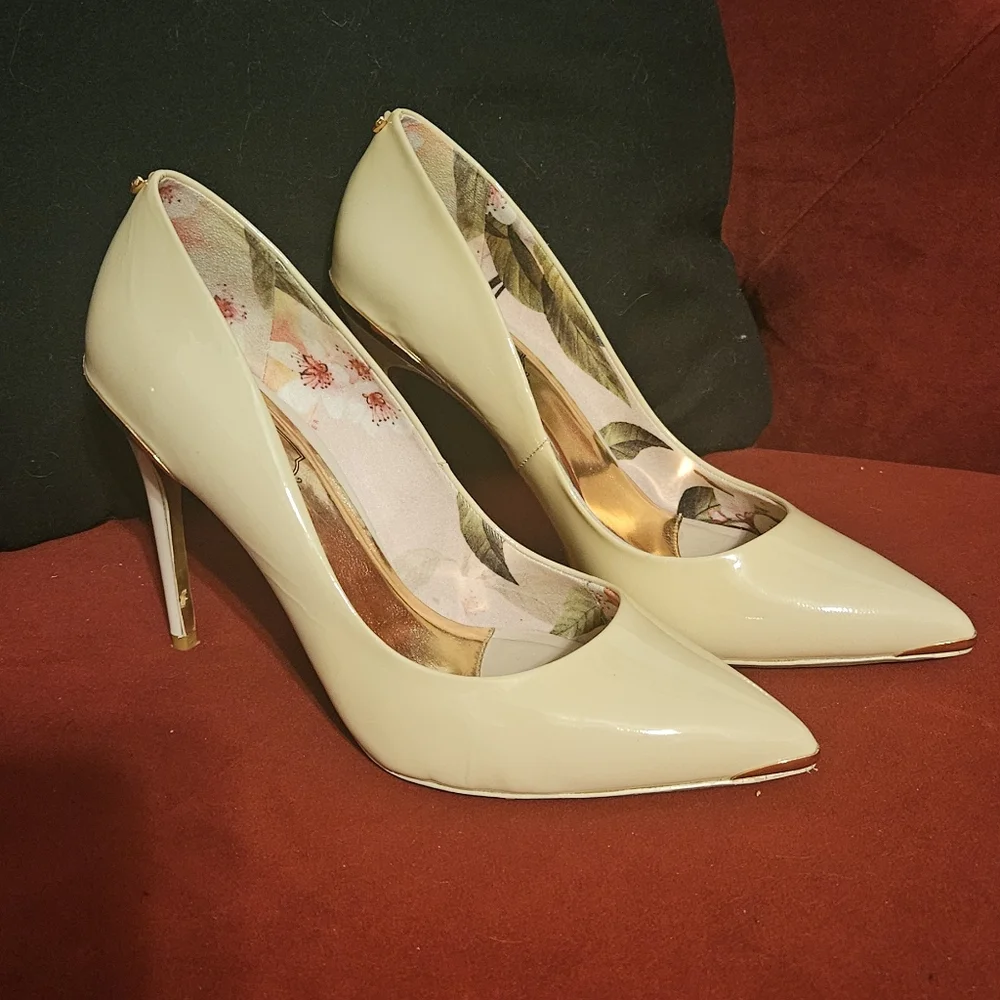 Ted Baker Women's Kaawa Patent Leather Formal Shoe Nude 6.5 - Picture 1 of 6